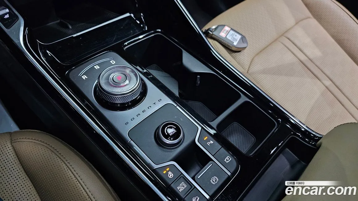 Kia Sorento — фото 9