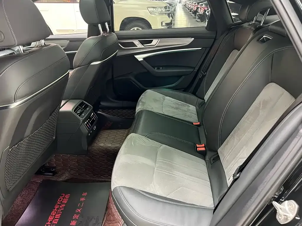Audi A6L 2025 из CN, фото 10