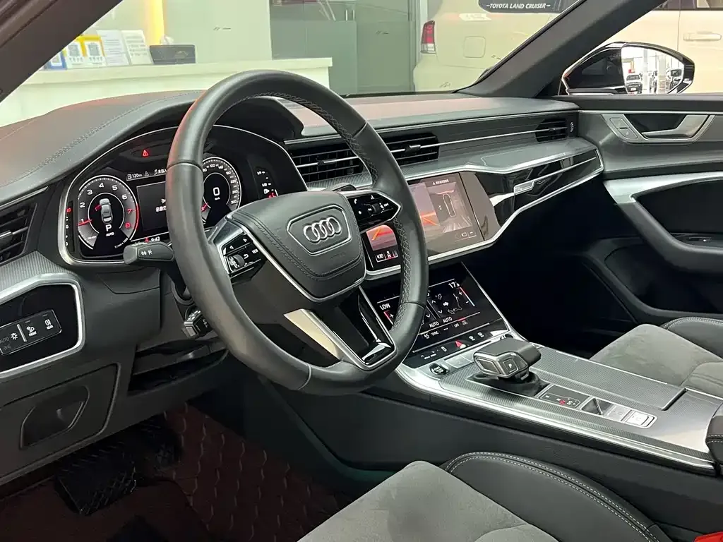 Audi A6L 2025 из CN, фото 8