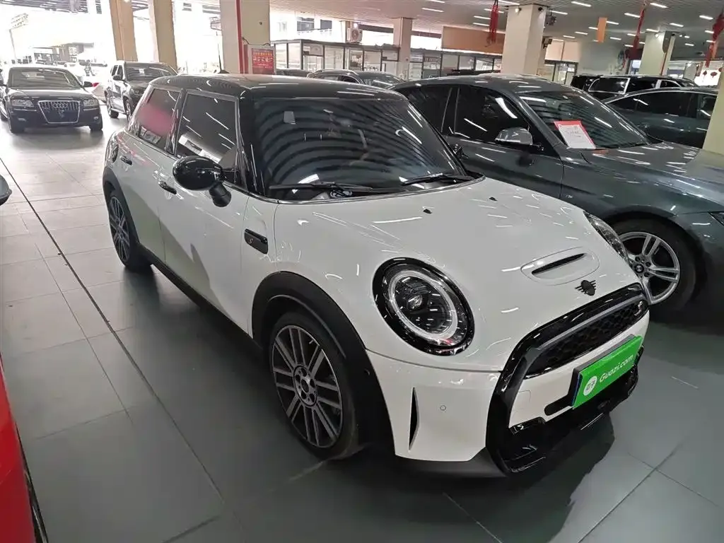 MINI Cooper (3-door) 2024 из CN, фото 4