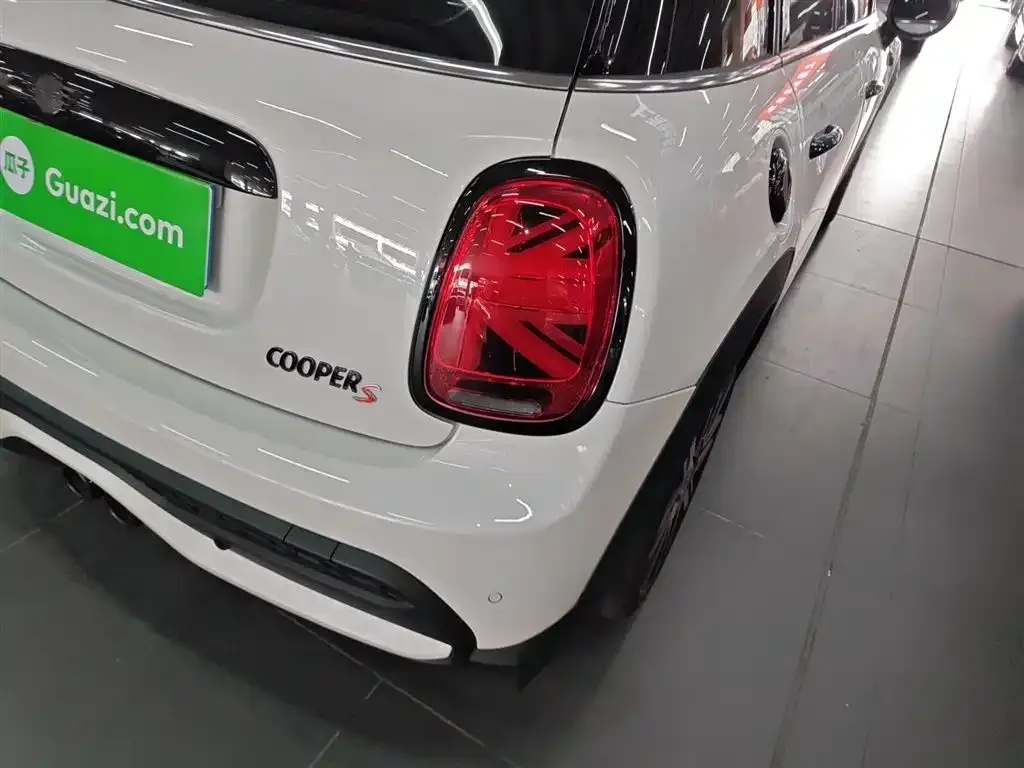 MINI Cooper (3-door) 2024 из CN, фото 8