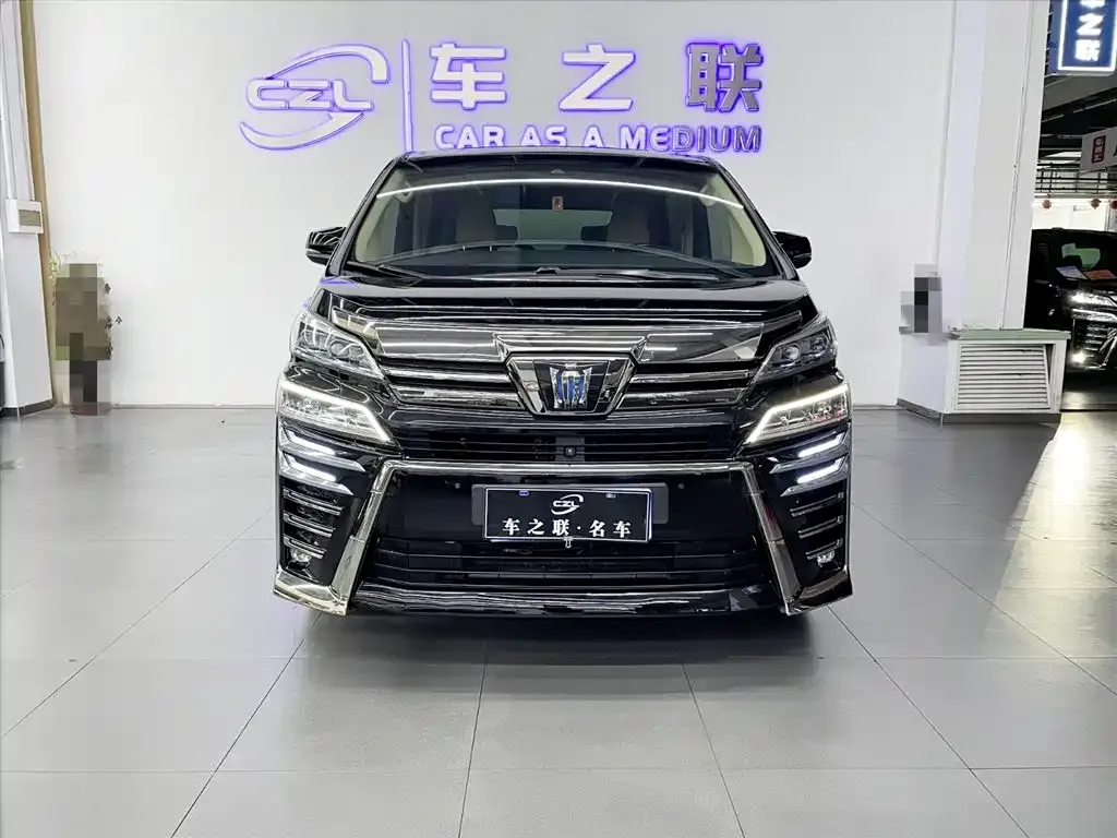 Toyota Vellfire 2021 из CN, фото 2