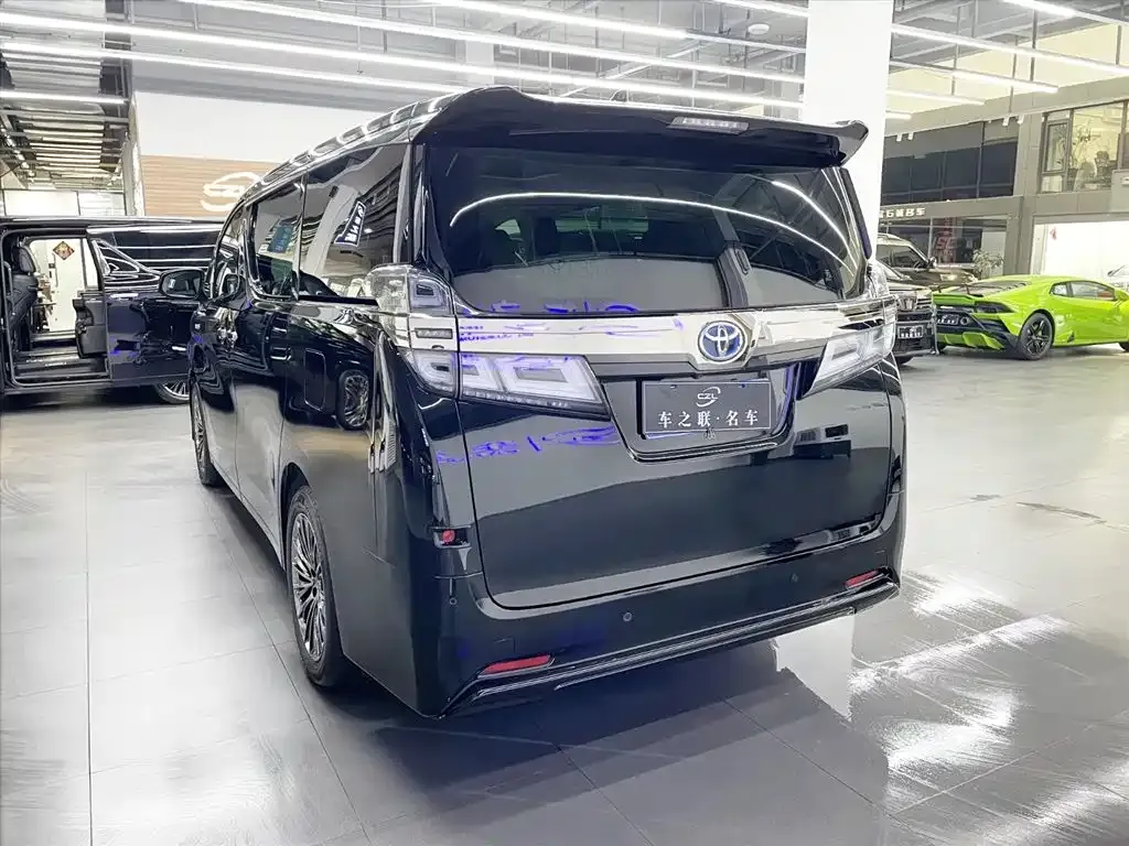 Toyota Vellfire 2021 из CN, фото 4