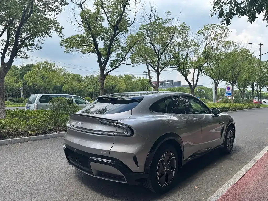 Xiaomi YU7 — фото 7