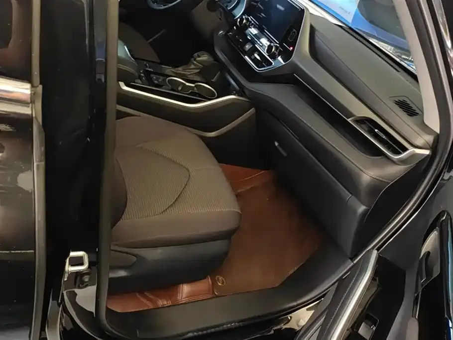 Toyota Highlander 2022 из CN, фото 8