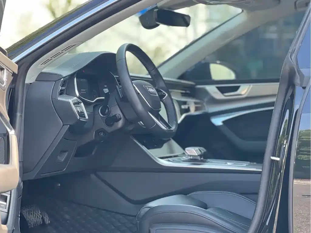 Audi A7 2025 из CN, фото 8