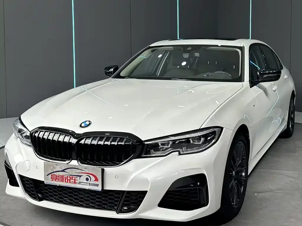BMW 3 Series 2022 из CN, фото 1
