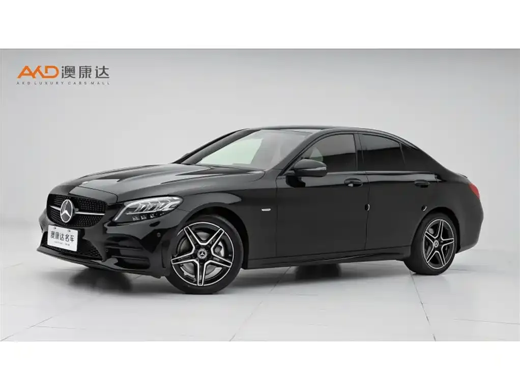 Mercedes-Benz C-Class — фото 1
