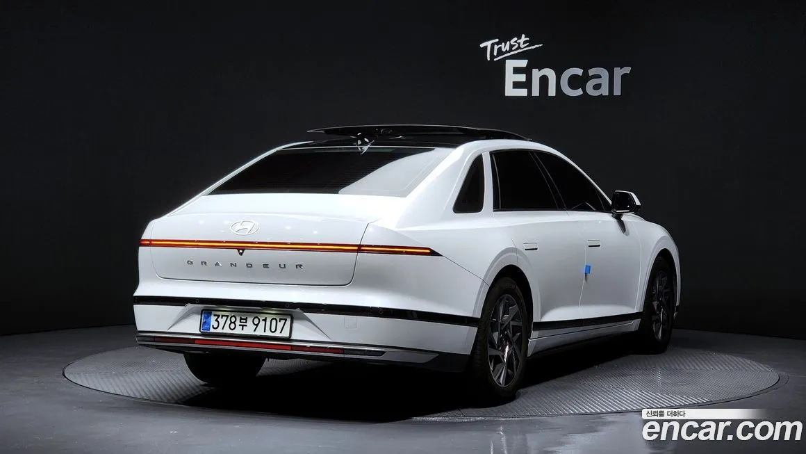 Hyundai Grandeur 2023 из KR, фото 2