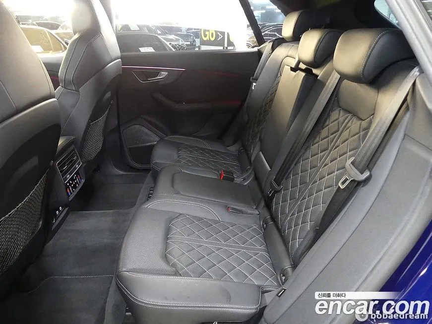 Audi SQ8 2021 из KR, фото 10