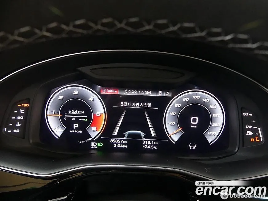 Audi SQ8 2021 из KR, фото 8