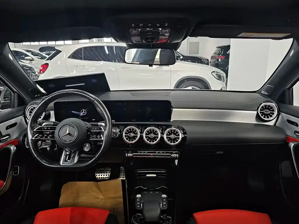 Mercedes-Benz A-Class AMG — фото 5