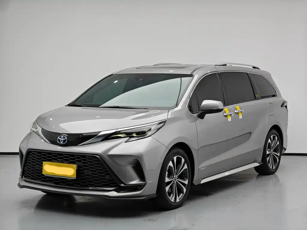 Toyota Granvia 2023 из CN, фото 1