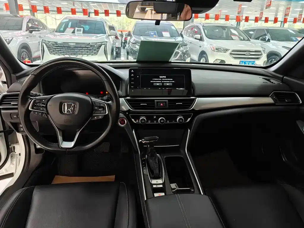 Honda Inspire — фото 6