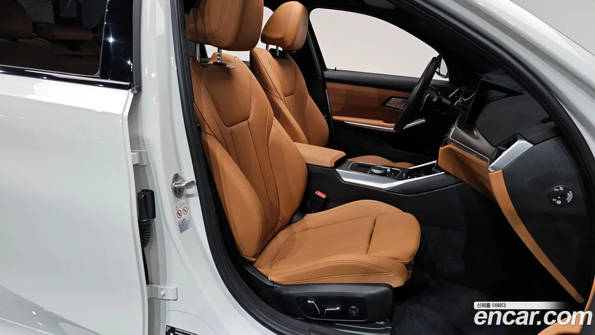 BMW 3-Series 2024 из KR, фото 10
