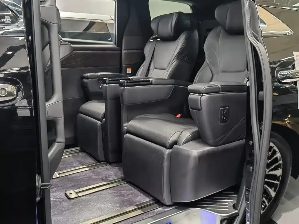 Toyota Alphard 2024 из CN, фото 7