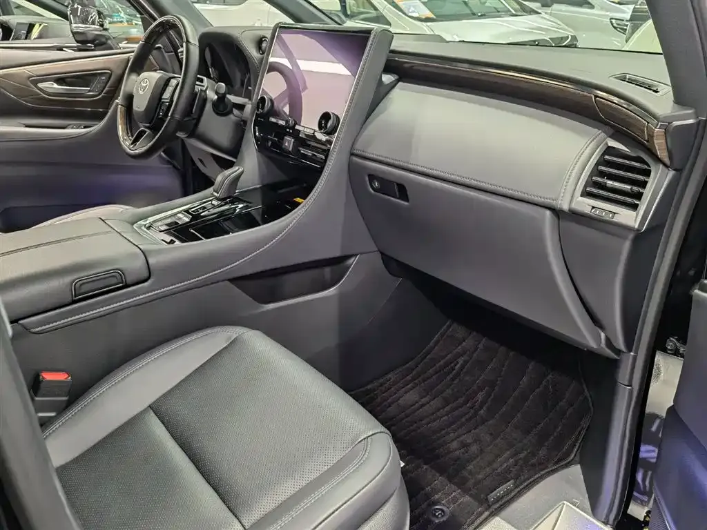 Toyota Alphard 2024 из CN, фото 8