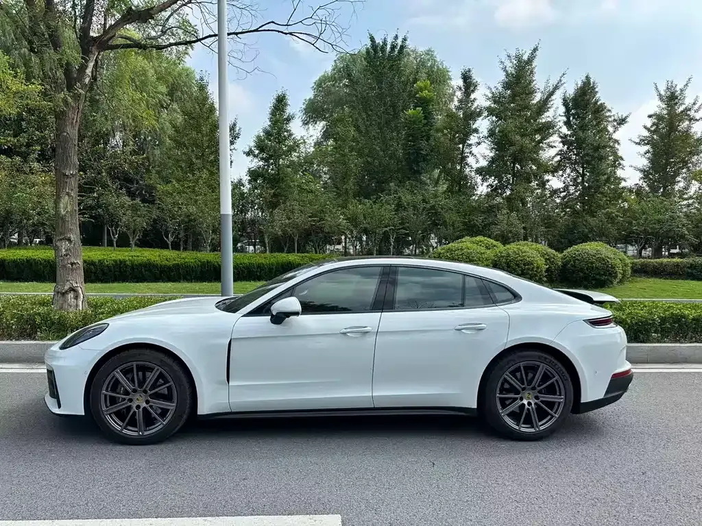 Porsche Panamera 2025 из CN, фото 3