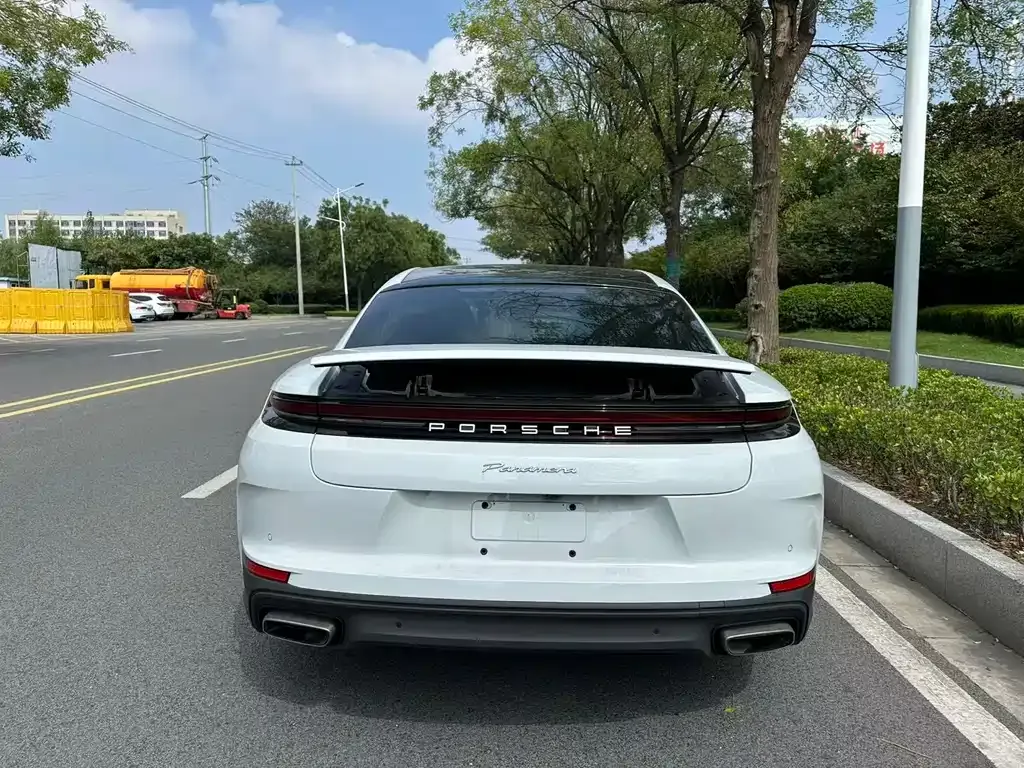 Porsche Panamera 2025 из CN, фото 4