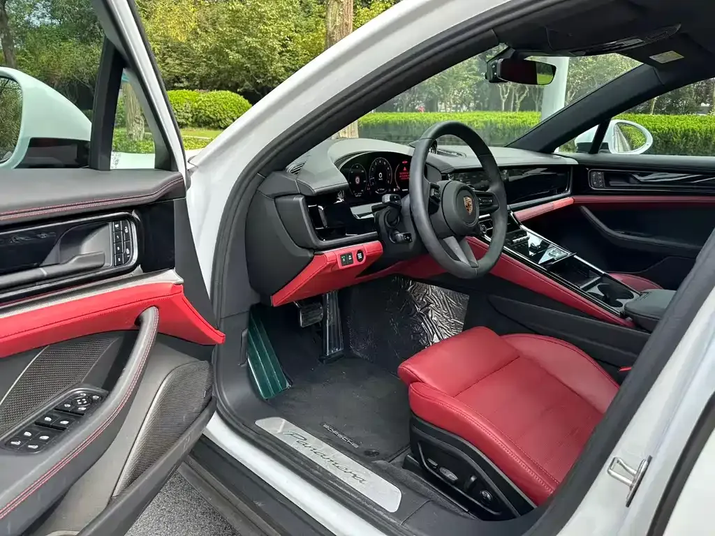 Porsche Panamera 2025 из CN, фото 6