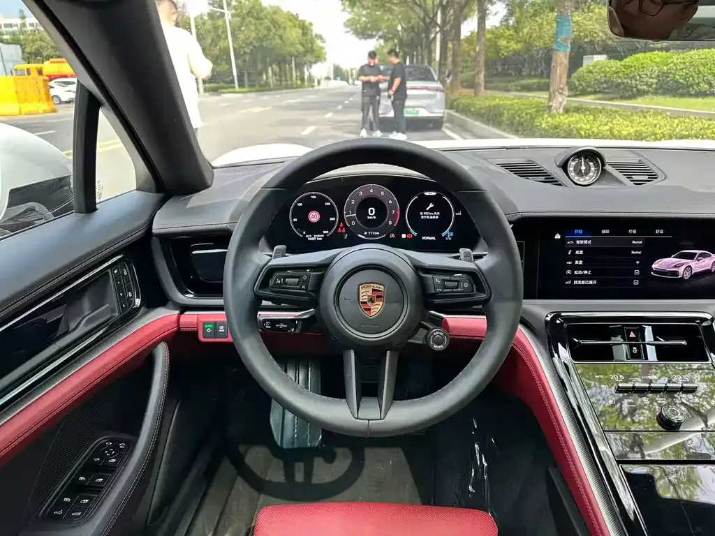 Porsche Panamera 2025 из CN, фото 8
