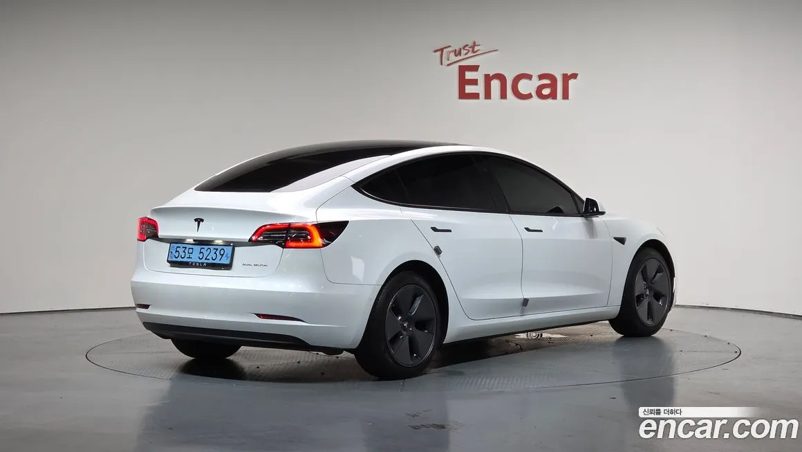Tesla Model 3 2022 из KR, фото 2