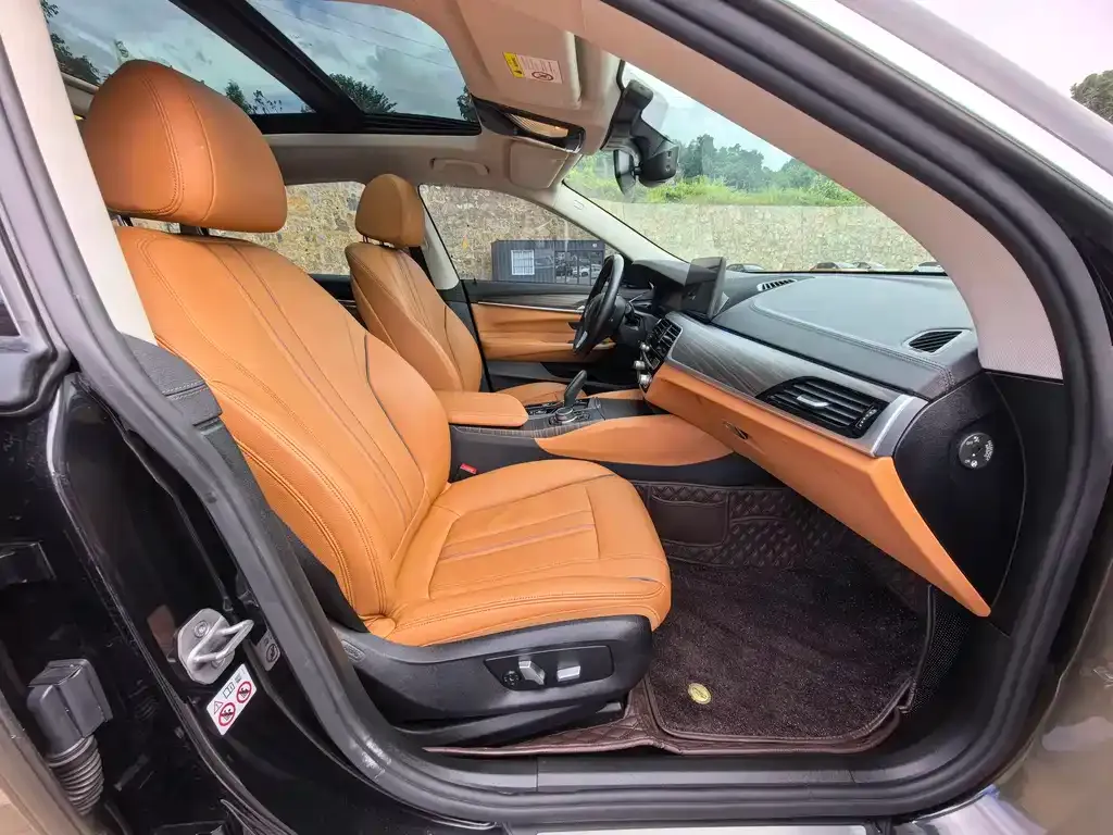 BMW 6 Series GT 2022 из CN, фото 10