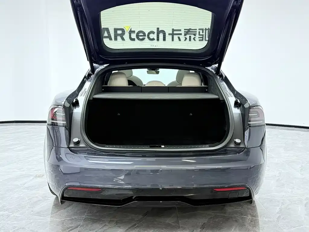 Tesla Model S — фото 7