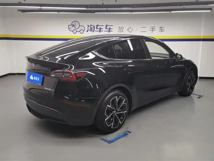 Tesla Model Y 2023 из CN, фото 3