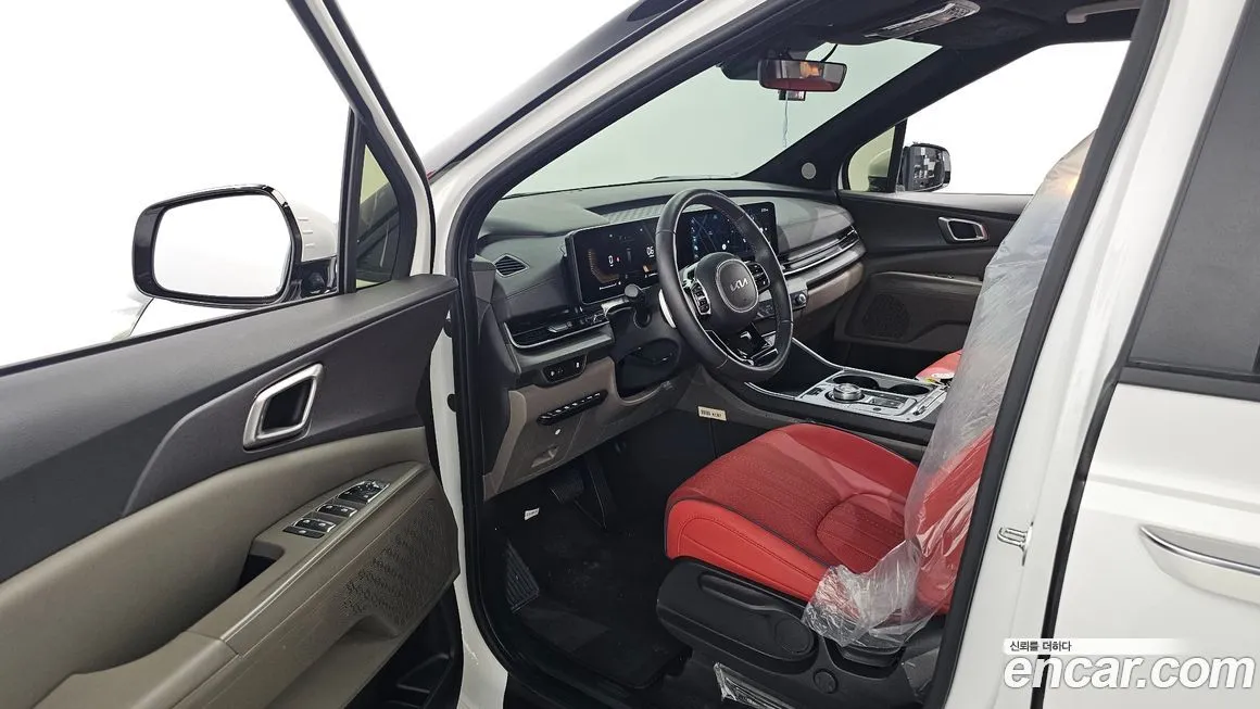Kia Carnival — фото 10