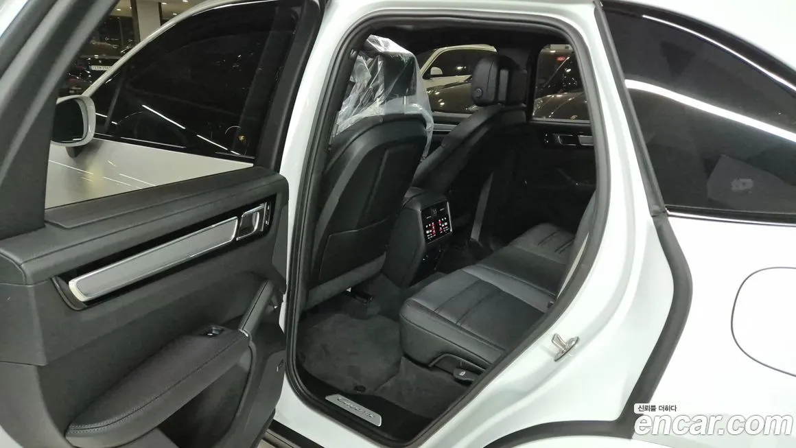 Porsche Cayenne 2023 из KR, фото 8