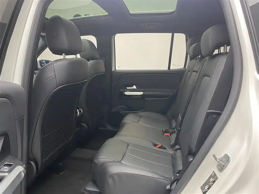 Mercedes-Benz GLB 2023 из CN, фото 9