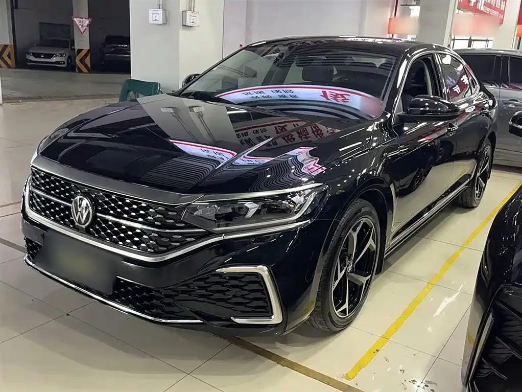 Volkswagen Passat 2024 из CN, фото 1