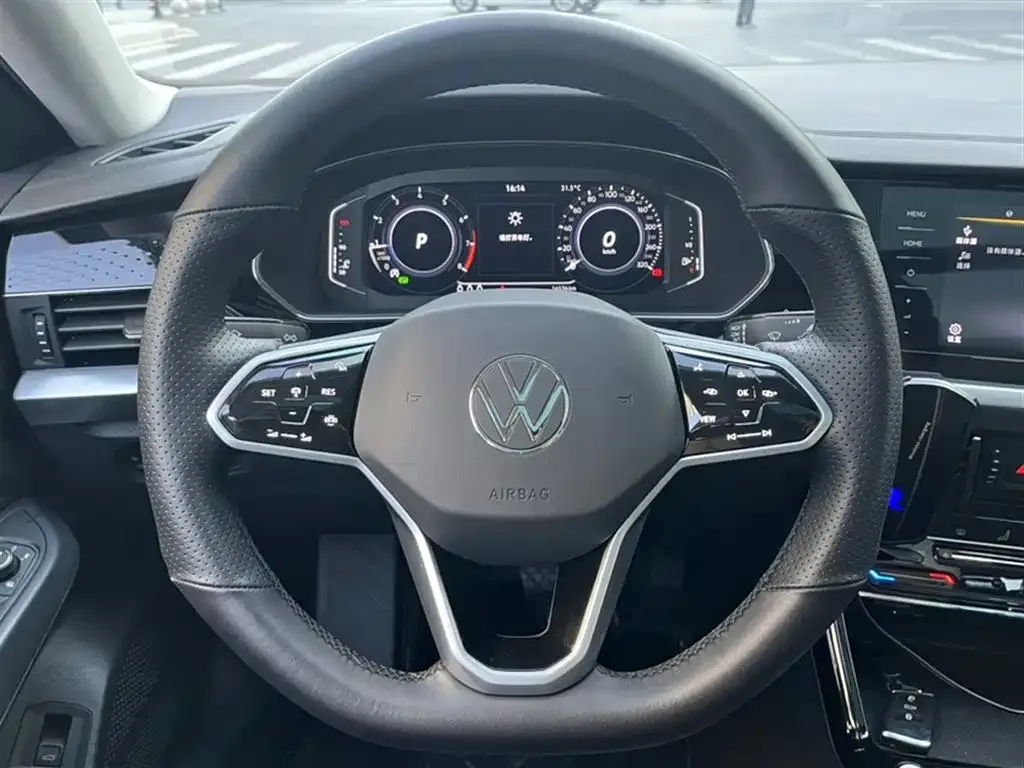Volkswagen Passat 2024 из CN, фото 3