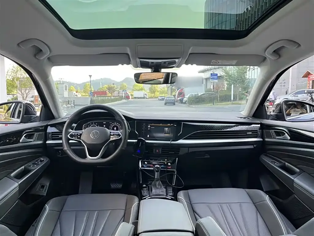 Volkswagen Passat 2024 из CN, фото 9