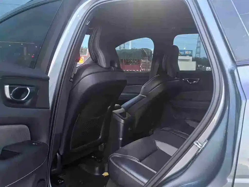 [object Object] XC60 PHEV 2021 из CN, фото 6