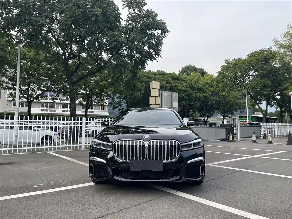 BMW 7 Series 2021 из CN, фото 2