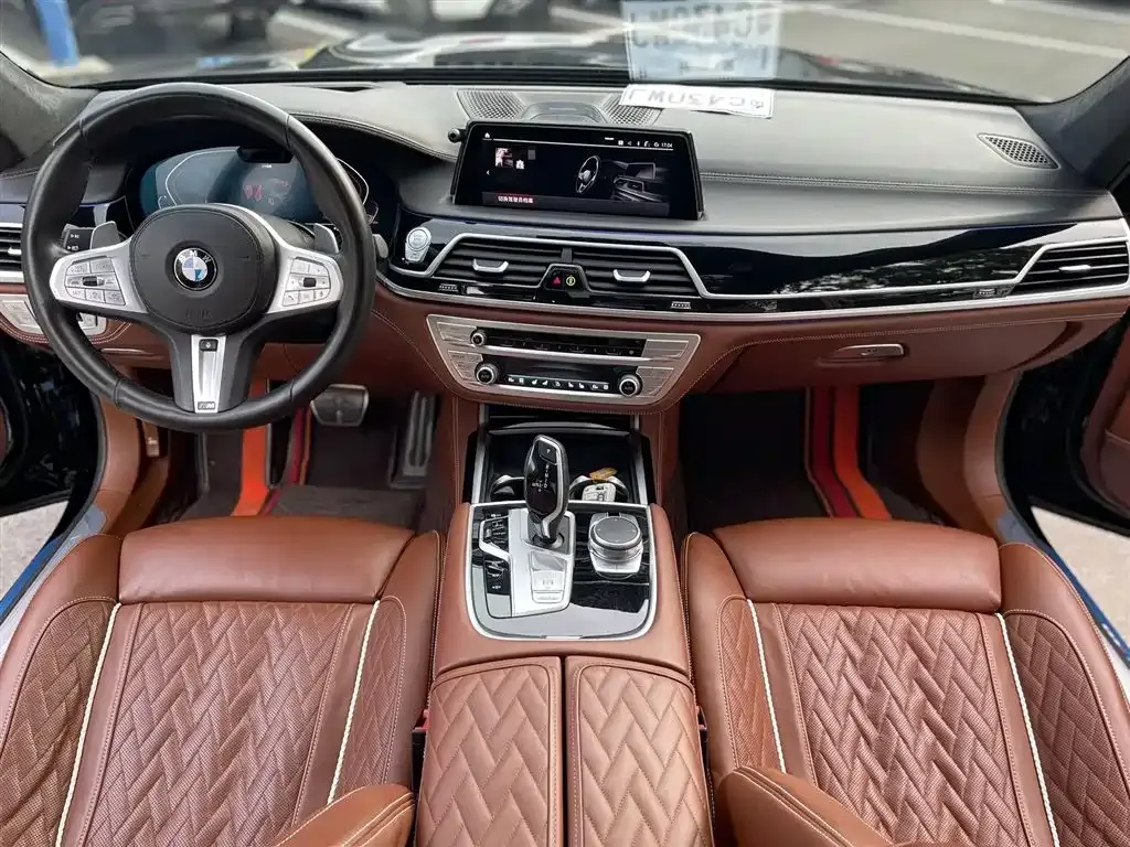 BMW 7 Series 2021 из CN, фото 6