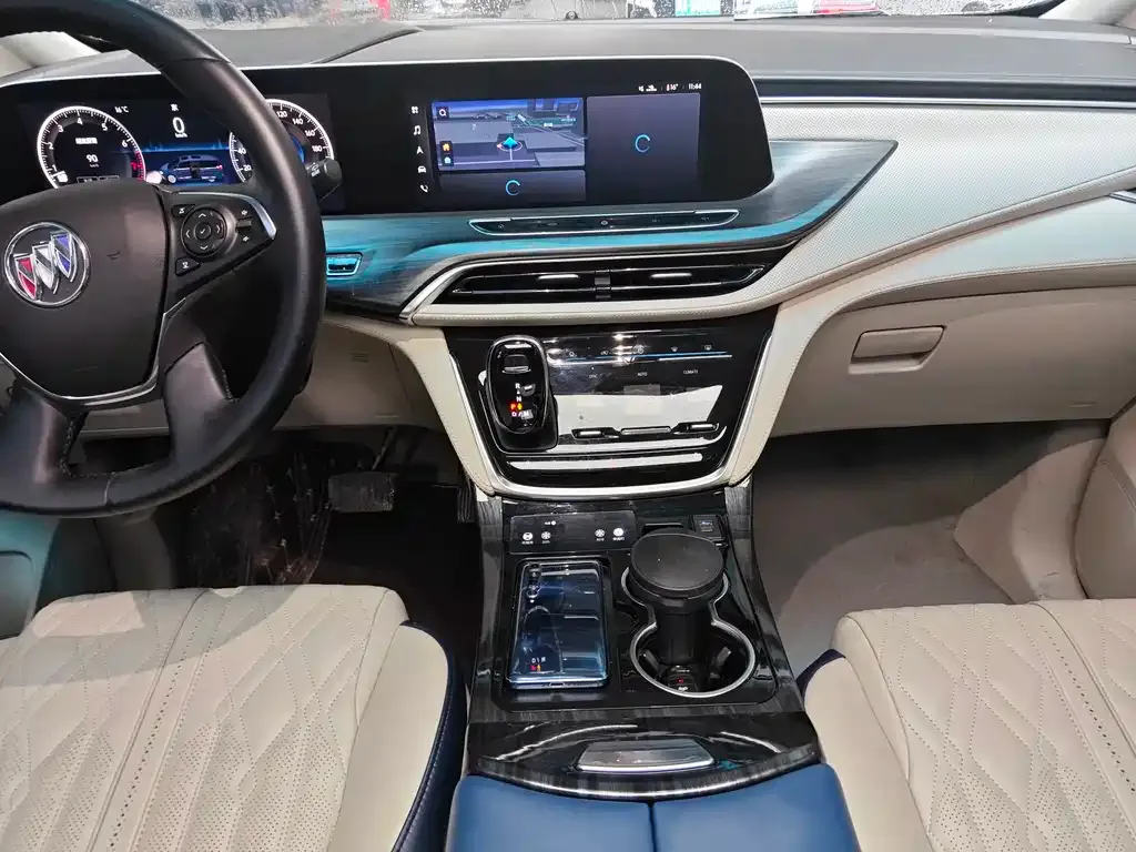 Buick GL8 2022 из CN, фото 10