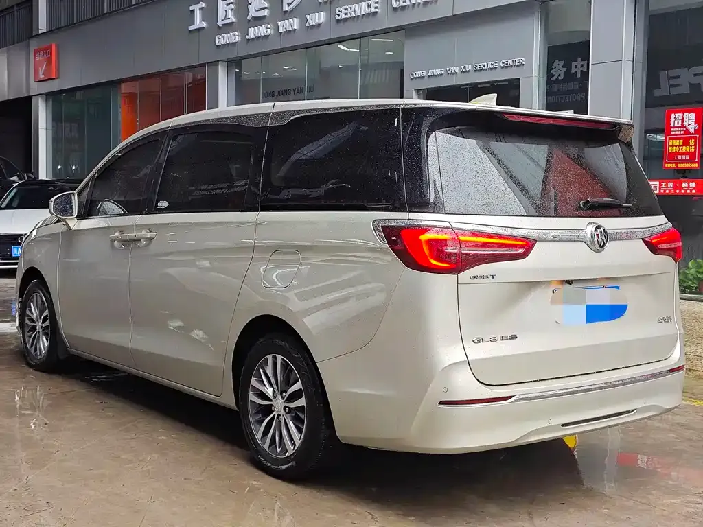 Buick GL8 2022 из CN, фото 4