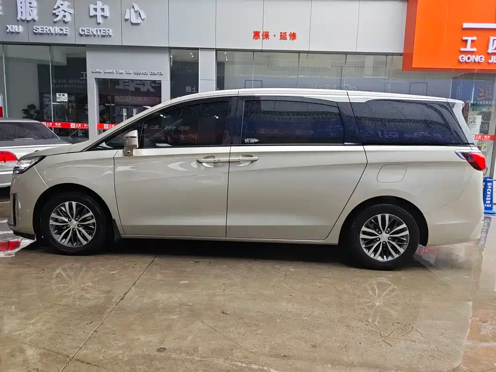 Buick GL8 2022 из CN, фото 5