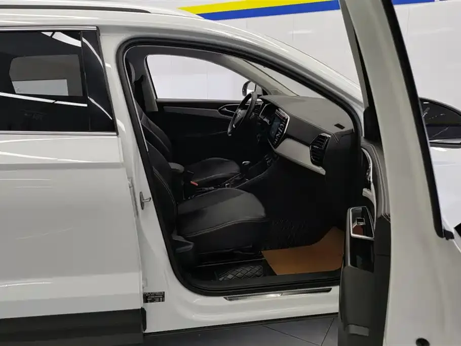 Jetta VS7 2023 из CN, фото 8