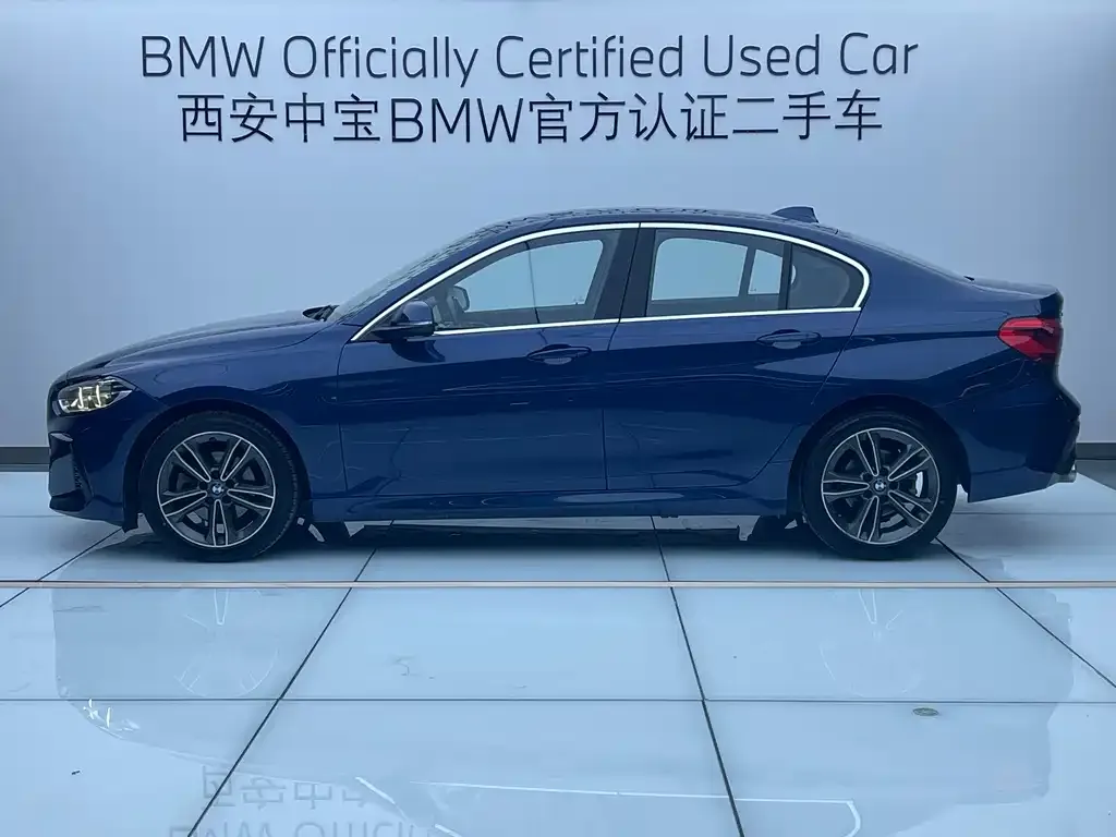 BMW 1 Series 2021 из CN, фото 3