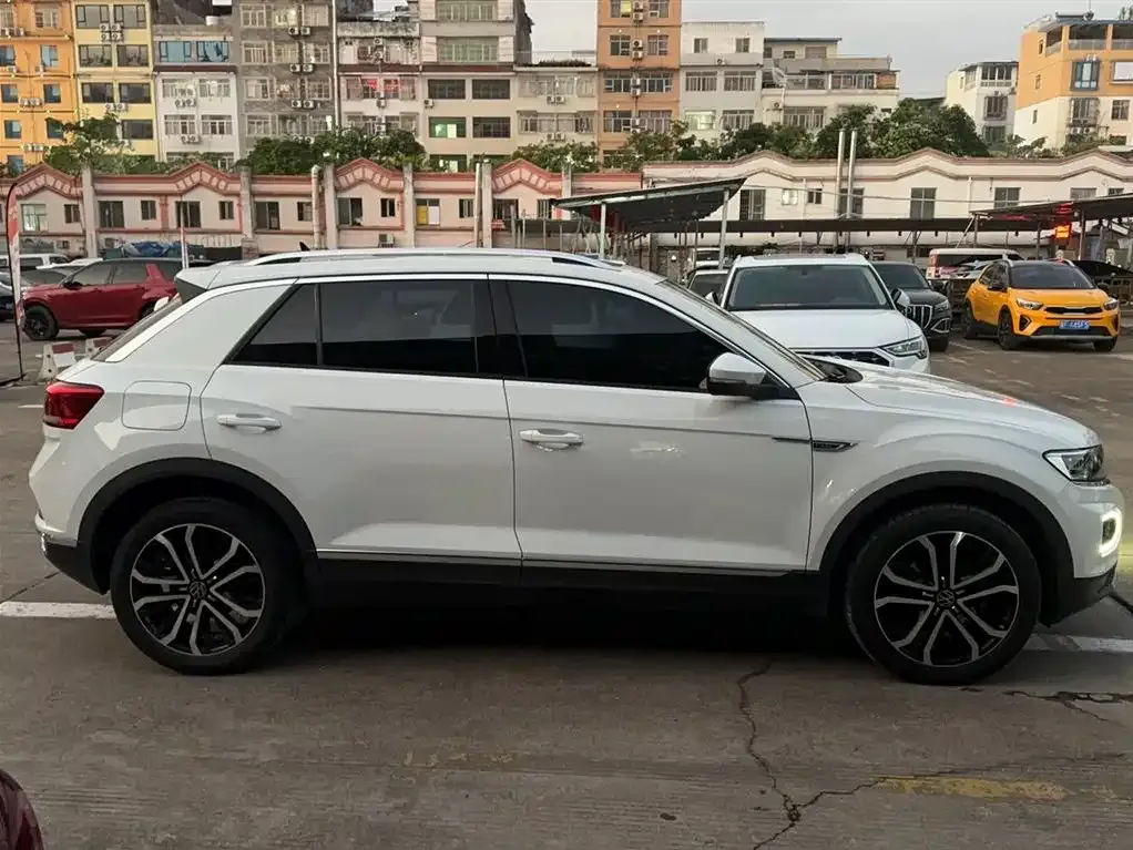 Volkswagen T-Roc 2022 из CN, фото 9