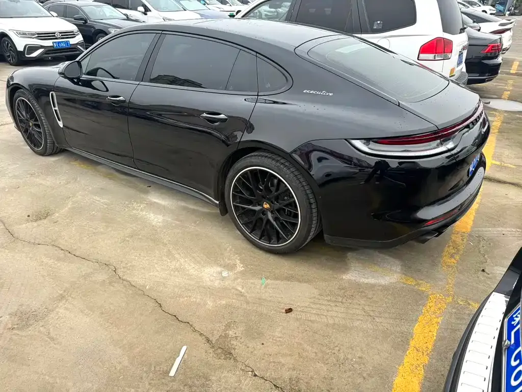 Porsche Panamera 2022 из CN, фото 10