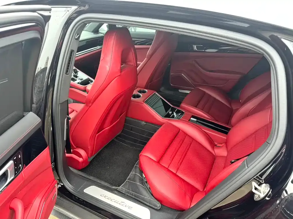 Porsche Panamera 2022 из CN, фото 3