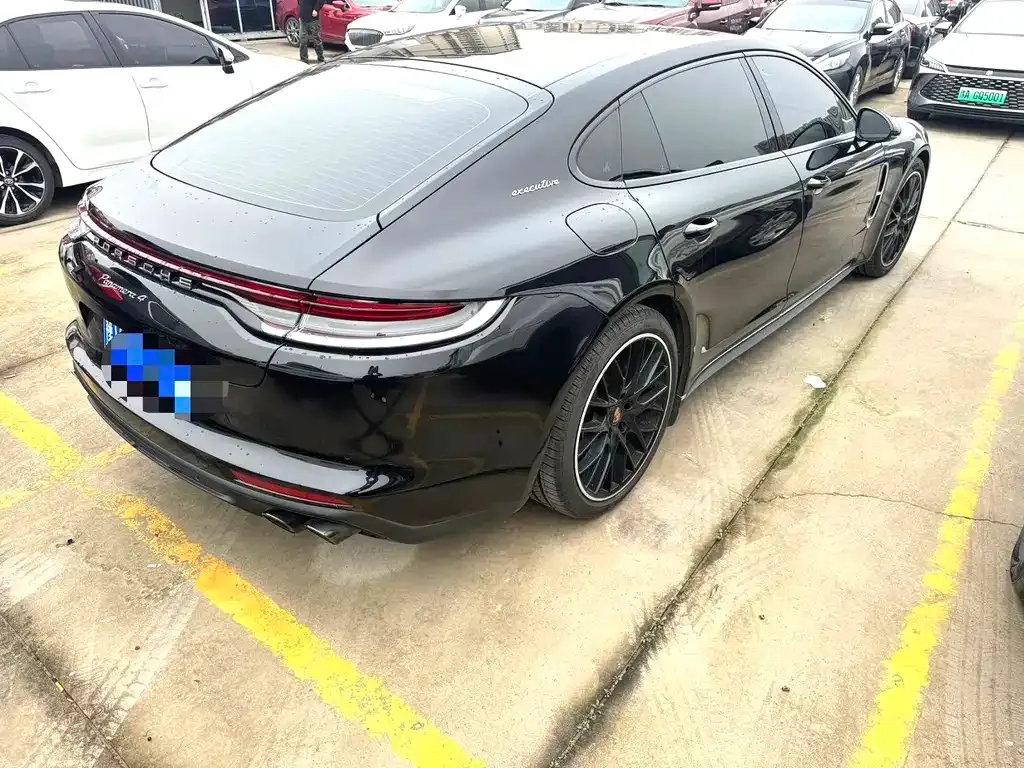 Porsche Panamera 2022 из CN, фото 9