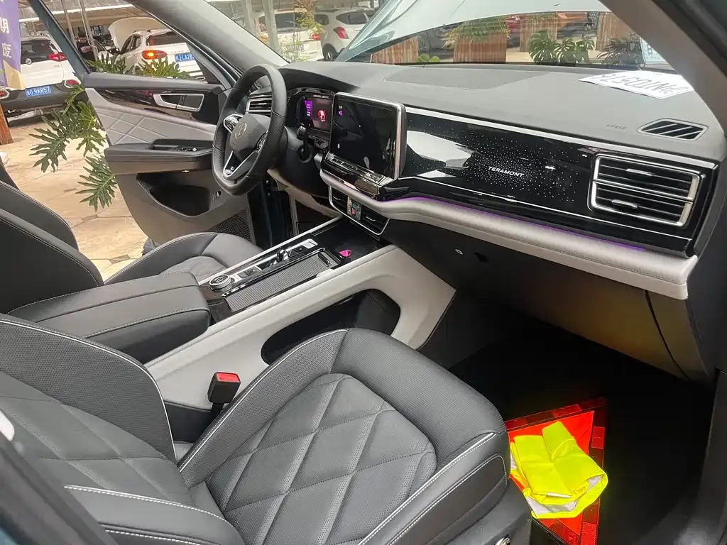 Volkswagen Teramont 2025 из CN, фото 6
