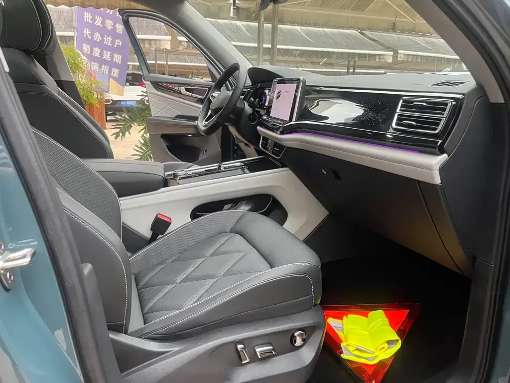 Volkswagen Teramont 2025 из CN, фото 9