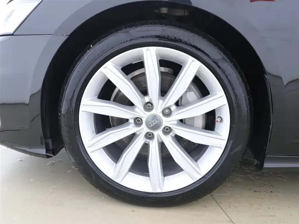 Audi A6L 2021 из CN, фото 8